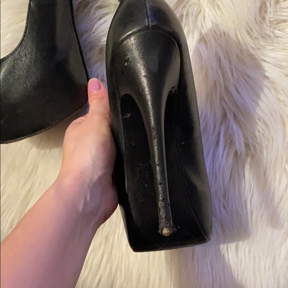 Black Aldo platform leather pumps 6” - Picture 3 of 4